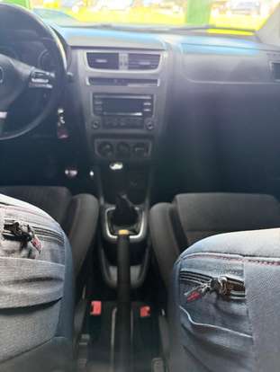 VOLKSWAGEN-SPACE CROSS-2013