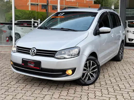 VOLKSWAGEN-SPACEFOX-2013