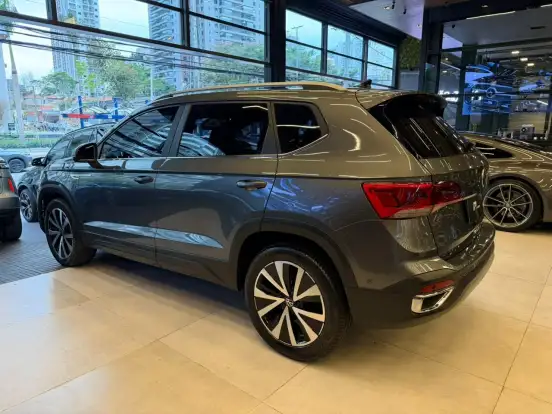 VOLKSWAGEN-TAOS-1.4 250 TSI TOTAL FLEX HIGHLINE AUTOMÁTICO VOLKSWAGEN-TAOS-2023