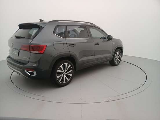VOLKSWAGEN-TAOS-2024