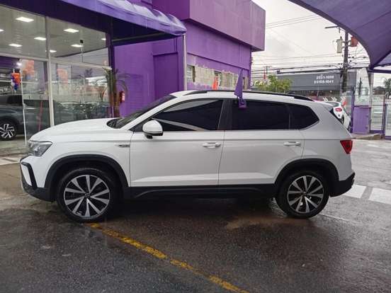 VOLKSWAGEN-TAOS-2025