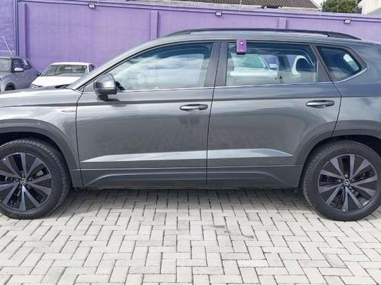 VOLKSWAGEN-TAOS-1.4 250 TSI TOTAL FLEX COMFORTLINE AUTOMÁTICO VOLKSWAGEN-TAOS-2025