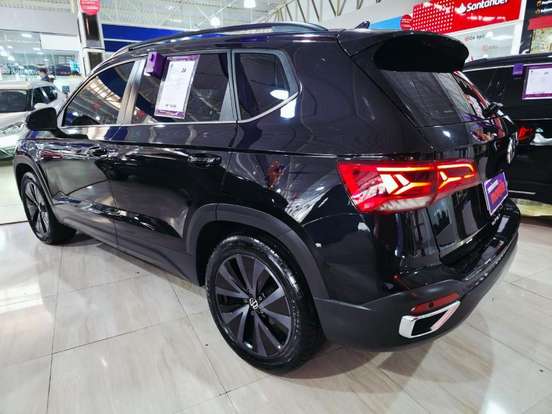 VOLKSWAGEN-TAOS-2024