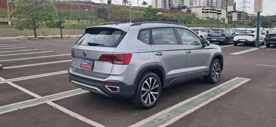VOLKSWAGEN-TAOS-2025