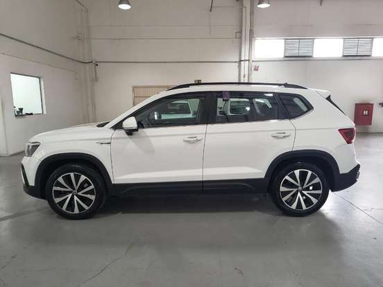 VOLKSWAGEN-TAOS-1.4 250 TSI TOTAL FLEX COMFORTLINE AUTOMÁTICO VOLKSWAGEN-TAOS-2025
