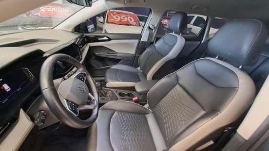 VOLKSWAGEN-TAOS-2024