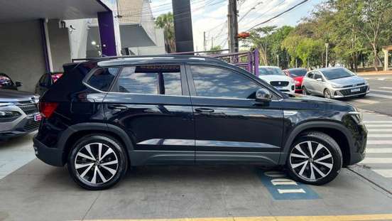 VOLKSWAGEN-TAOS-2025
