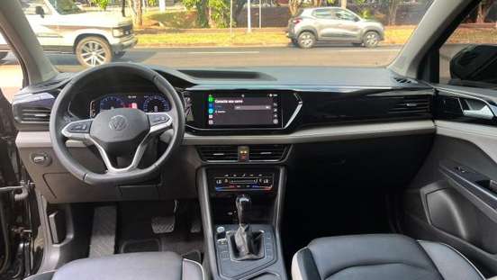 VOLKSWAGEN-TAOS-2025