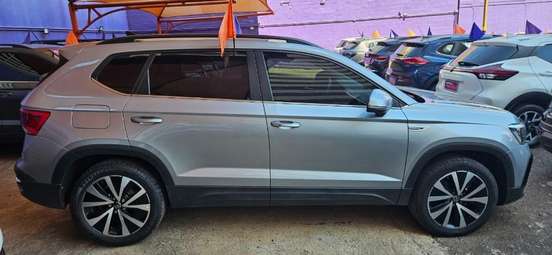 VOLKSWAGEN-TAOS-2025