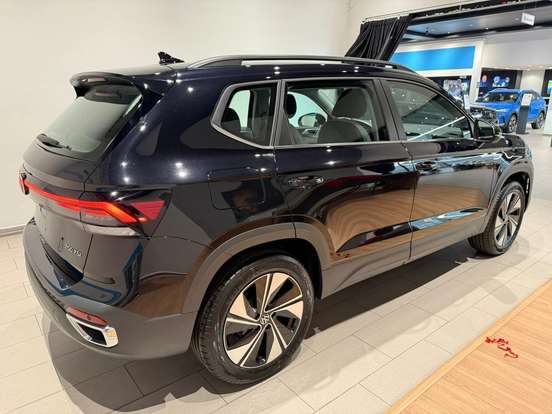 VOLKSWAGEN-TAOS-2026