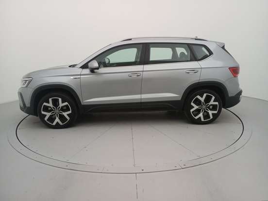 VOLKSWAGEN-TAOS-2024