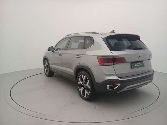 VOLKSWAGEN-TAOS-1.4 250 TSI TOTAL FLEX HIGHLINE AUTOMÁTICO VOLKSWAGEN-TAOS-2025