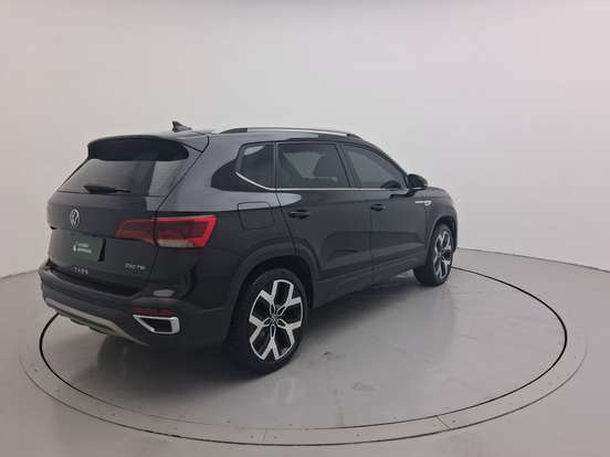 VOLKSWAGEN-TAOS-2024