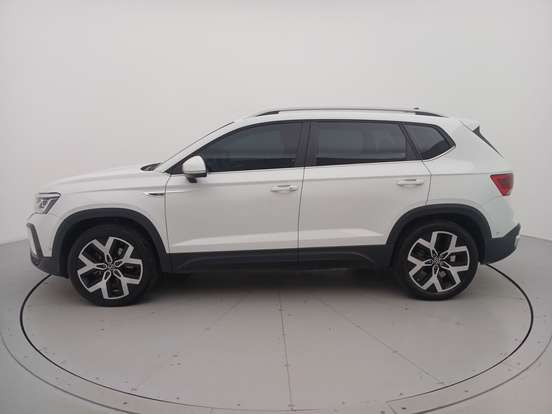 VOLKSWAGEN-TAOS-2024