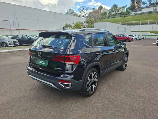 VOLKSWAGEN-TAOS-2024