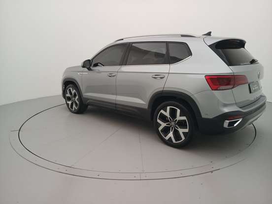 VOLKSWAGEN-TAOS-1.4 250 TSI TOTAL FLEX HIGHLINE AUTOMÁTICO VOLKSWAGEN-TAOS-2024