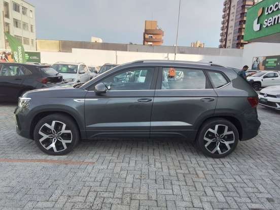 VOLKSWAGEN-TAOS-1.4 250 TSI TOTAL FLEX HIGHLINE AUTOMÁTICO VOLKSWAGEN-TAOS-2024