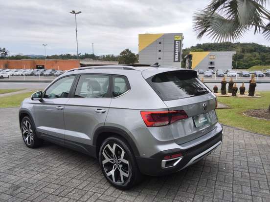 VOLKSWAGEN-TAOS-1.4 250 TSI TOTAL FLEX HIGHLINE AUTOMÁTICO VOLKSWAGEN-TAOS-2024