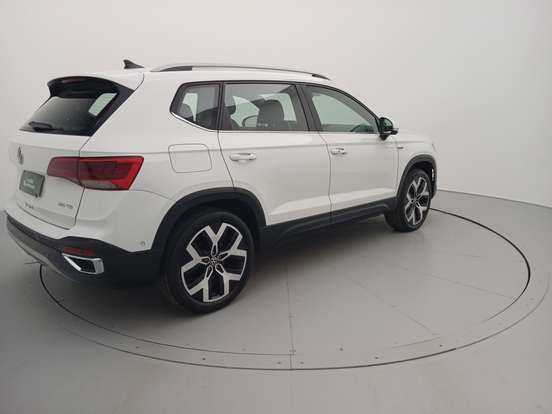 VOLKSWAGEN-TAOS-1.4 250 TSI TOTAL FLEX HIGHLINE AUTOMÁTICO VOLKSWAGEN-TAOS-2024