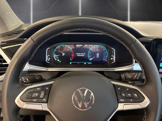 VOLKSWAGEN-TAOS-1.4 250 TSI TOTAL FLEX HIGHLINE AUTOMÁTICO VOLKSWAGEN-TAOS-2025