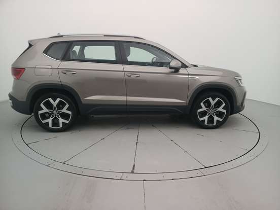 VOLKSWAGEN-TAOS-1.4 250 TSI TOTAL FLEX HIGHLINE AUTOMÁTICO VOLKSWAGEN-TAOS-2025