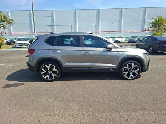 VOLKSWAGEN-TAOS-1.4 250 TSI TOTAL FLEX HIGHLINE AUTOMÁTICO VOLKSWAGEN-TAOS-2024