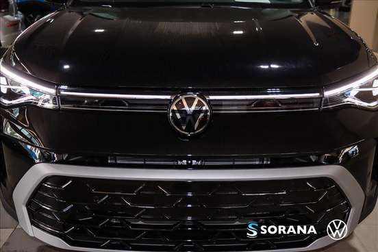 VOLKSWAGEN-TAOS-2026