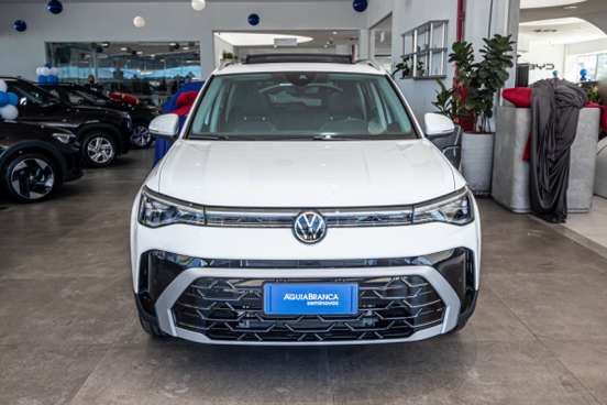 VOLKSWAGEN-TAOS-2025