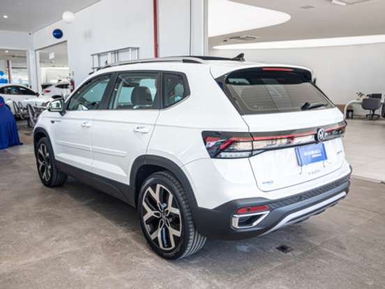 VOLKSWAGEN-TAOS-1.4 250 TSI TOTAL FLEX HIGHLINE AUTOMÁTICO VOLKSWAGEN-TAOS-2025