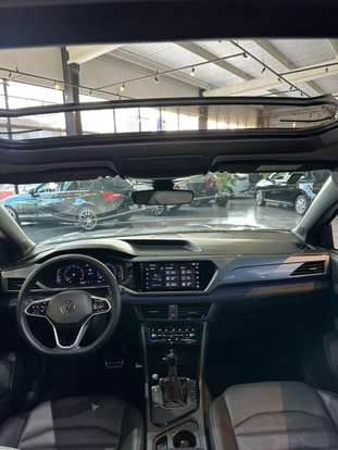 VOLKSWAGEN-TAOS-2024
