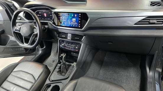 VOLKSWAGEN-TAOS-2024