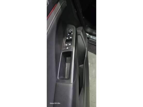 VOLKSWAGEN-TAOS-2023