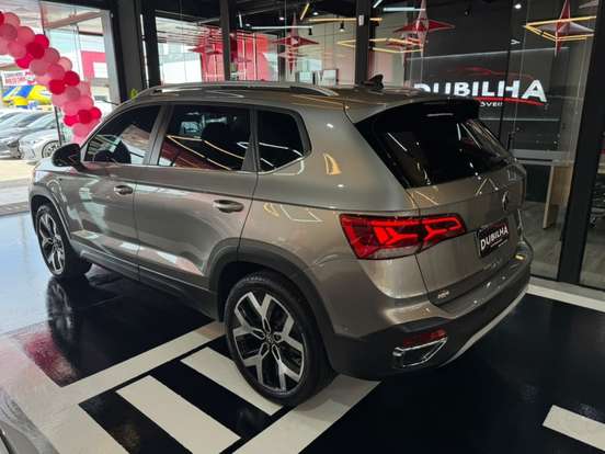 VOLKSWAGEN-TAOS-1.4 250 TSI TOTAL FLEX HIGHLINE AUTOMÁTICO VOLKSWAGEN-TAOS-2023