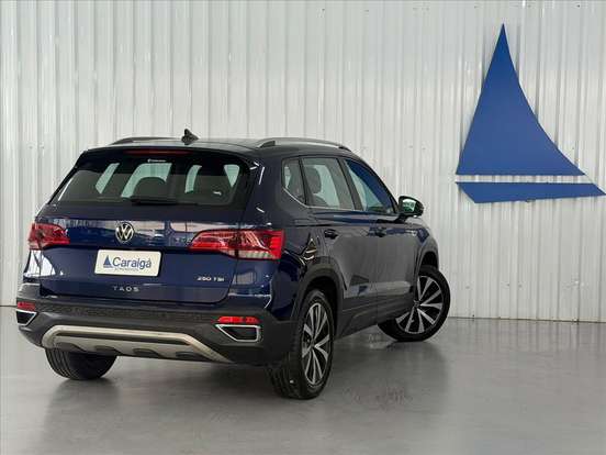 VOLKSWAGEN-TAOS-2022