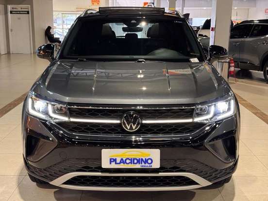 VOLKSWAGEN-TAOS-2023