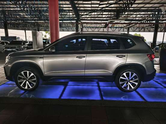 VOLKSWAGEN-TAOS-1.4 250 TSI TOTAL FLEX HIGHLINE AUTOMÁTICO VOLKSWAGEN-TAOS-2023