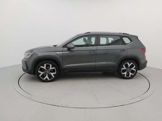 VOLKSWAGEN-TAOS-2024