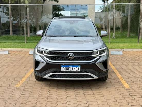 VOLKSWAGEN-TAOS-2023