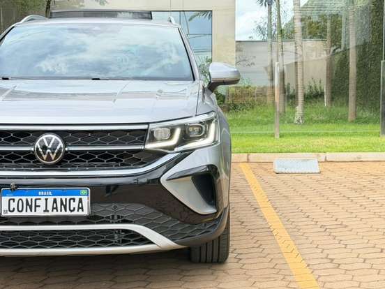 VOLKSWAGEN-TAOS-2023