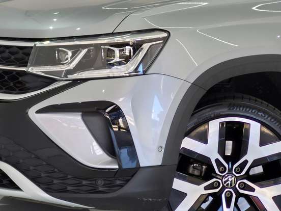 VOLKSWAGEN-TAOS-2024