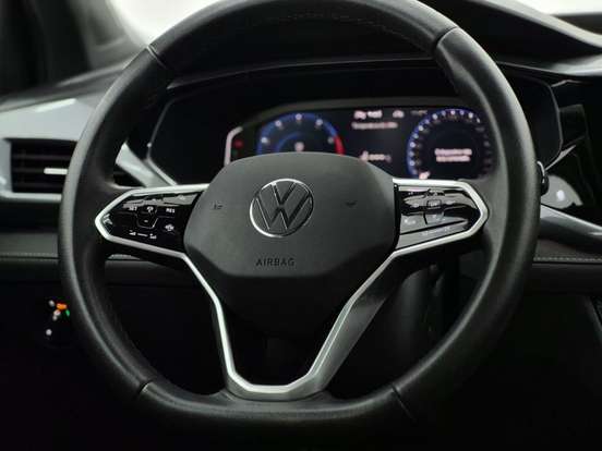 VOLKSWAGEN-TAOS-2024