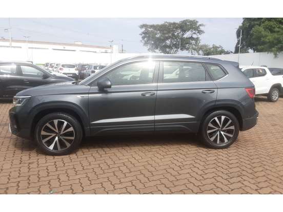 VOLKSWAGEN-TAOS-1.4 250 TSI TOTAL FLEX HIGHLINE AUTOMÁTICO VOLKSWAGEN-TAOS-2023