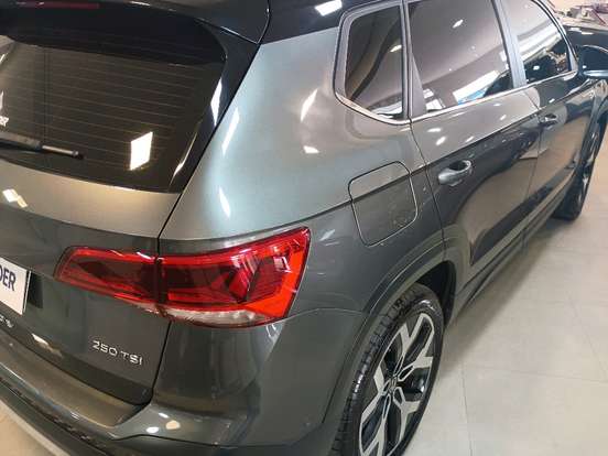 VOLKSWAGEN-TAOS-1.4 250 TSI TOTAL FLEX HIGHLINE AUTOMÁTICO VOLKSWAGEN-TAOS-2023