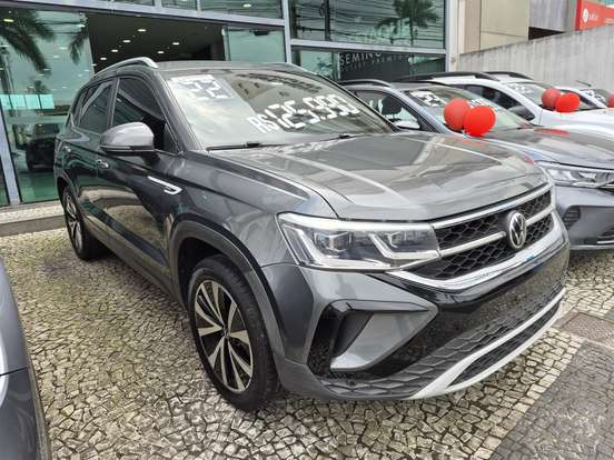 VOLKSWAGEN-TAOS-2021