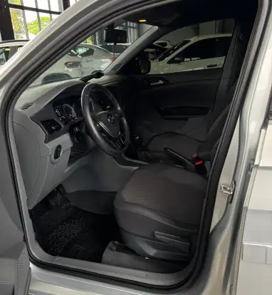 VOLKSWAGEN-T-CROSS-1.0 200 TSI TOTAL FLEX AUTOMÁTICO VOLKSWAGEN-T-CROSS-2019