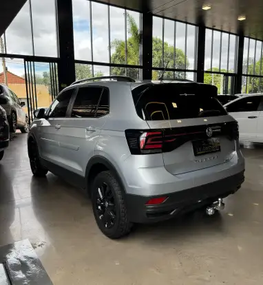 VOLKSWAGEN-T-CROSS-2019