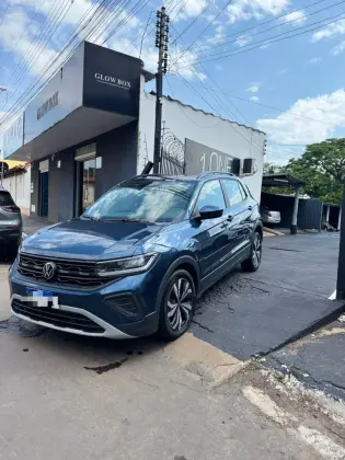 VOLKSWAGEN T-CROSS 1.0 200 TSI TOTAL FLEX AUTOMÁTICO