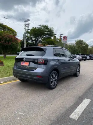 VOLKSWAGEN-T-CROSS-2021
