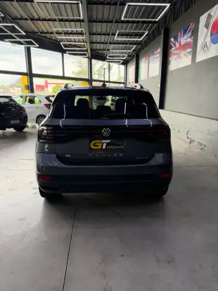 VOLKSWAGEN-T-CROSS-2021