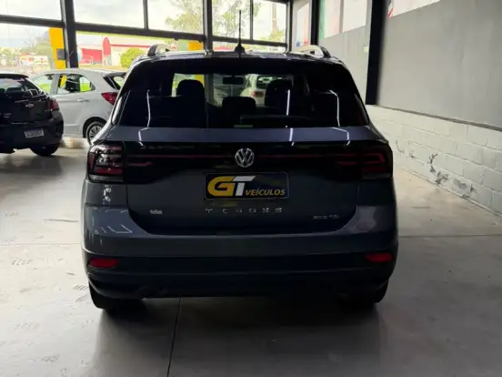 VOLKSWAGEN-T-CROSS-1.0 200 TSI TOTAL FLEX AUTOMÁTICO VOLKSWAGEN-T-CROSS-2021